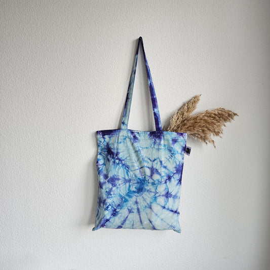 Blau - Violette Batik Tasche